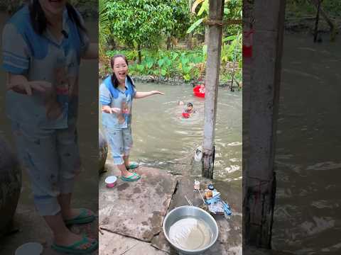 Tại mấy đứa không sợ cá sấu /ÚtKha_nè #shortvideo #haihuoc #giaitri