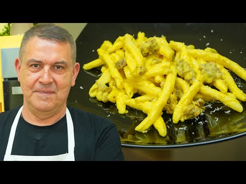 PASTA CON SALSICCIA, ZAFFERANO e PROVOLONE DEL MONACO - Ricetta FACILE e VELOCE
