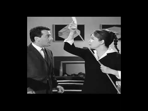 karezi-alexandrakis-despoinis-καρεζη-αλεξανδρακης δεσποινις διευθυντης-μανουλα#greekmovies #shorts