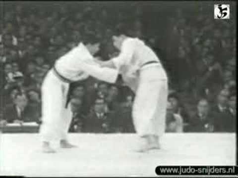 Judo Tokyo 1964: Kim (KOR) - Shiozawa (BRA)