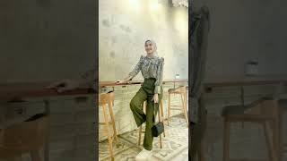 Download lagu style mama muda bikin candu parah #subscribe #vidiopendekviral #outfitinspirations #ootdhijabstyle mp3