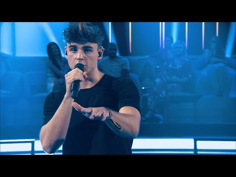 Moritz Garth - Bumerang | Live auf den About You Awards 2018