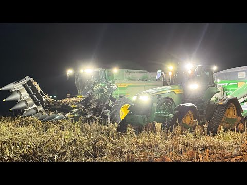 Testing John Deere’s New S7 800: Automated Corn Harvest!