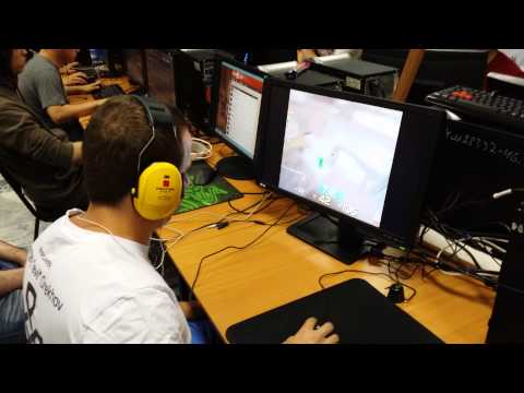 evil playing @ MOSCOW QUAKE LAN PARTY #19