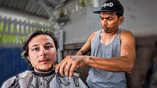 Honest Barber Gets Reward in Philippines 🇵🇭