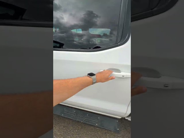 2021 GMC SIERRA 1500 CREW CAB PICKUP 6-CYL, TURBO DIESEL, 3.0 LITER AT4 PICKUP 4D 5 3/4 FT