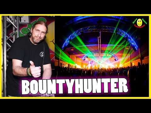 Dj Bountyhunter from Bonzai at Retro House Invasion