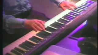 Islands in the Mist - Peter Hayward & Penny Weedon.WMV