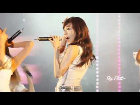 ‪[Fancam] 110806 Tiffany SNSD - Run Devil Run (Short) @ Cheongshim Music Festival‬‏