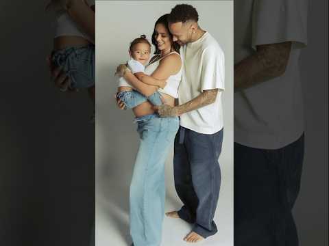 Neymar Jr with his wife Bruna Biancardi #short #neymar #neymarjr #brunabiancardi #shorts