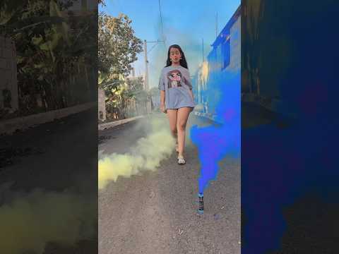 Angi Baila Mi Pepe con bengalas 🧨 😨 #shorts #freefire