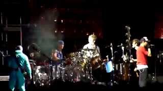 Red Hot Chili Peppers - Dance Dance Dance - Live at Argentina 2011