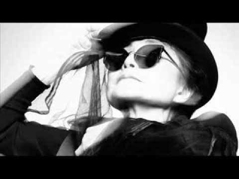 YOKO ONO PLASTIC ONO BAND : TAKE ME TO THE LAND OF HELL
