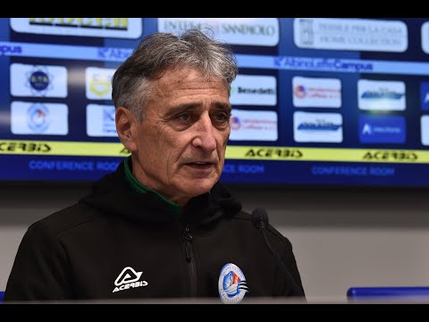 La conferenza stampa di presentazione di mister Claudio Foscarini