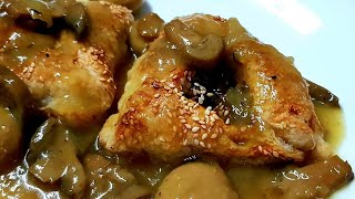 אוזני המן בורקס חתונות עם רוטב פטריות משגע Meat pastry in mushroom sauce (ליהי קרויץ - מטבח בקלי קלות) - התמונה מוצגת ישירות מתוך אתר האינטרנט יוטיוב. זכויות היוצרים בתמונה שייכות ליוצרה. קישור קרדיט למקור התוכן נמצא בתוך דף הסרטון