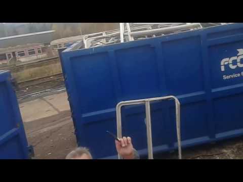 Vyřazený Žabotlam na železničním hřbitově( Discarded electric unit 451 series on train graveyard)