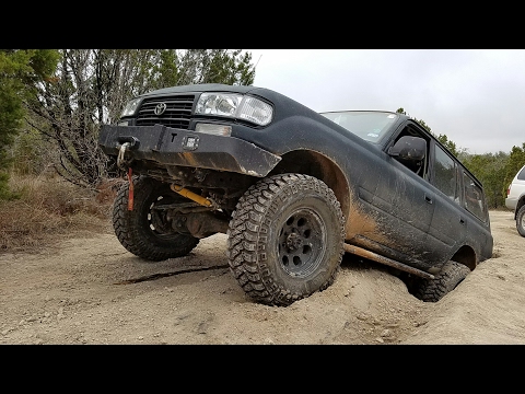 Off-Roading the FJ80 Land Cruiser - Testing the Mickey Thompson MTZ P3