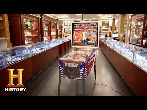 Elton John Captain Fantastic Pinball Machine (Season 14) | Pawn Stars