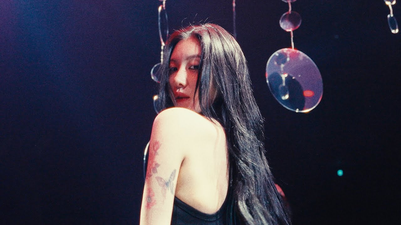 MIRROR 유튜브 썸네일