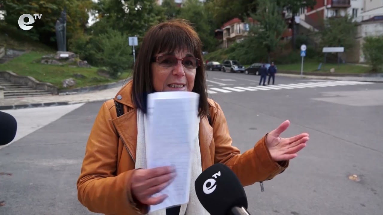 Блокада в центъра на Смолян! Живеещи на ул. "Кольо Фичето" искат асфалт