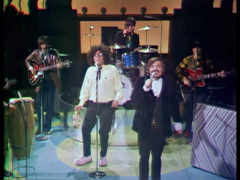 The Turtles - Elenore (Kraft Music Hall TV Show 1968)
