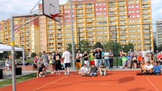 preview picture of video 'Streetball THE CAGE Lubin, 17 czerwca 2012'