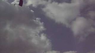 preview picture of video 'paramoteur rc - vol ensoleillé à Mayenne'