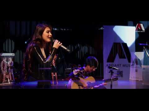 RIBER ORE FT KARLA SOFIA - Mana Huaylluna - Warmillay Fest (Bilblioteca Nacional del Perú)