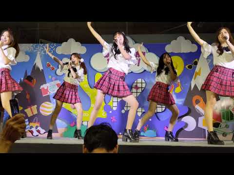 051019 [Fancam Focus] รักหนึ่งคำ - Daifuku by CmCafe @ มหา(อะ)ลัยขายของ MBK