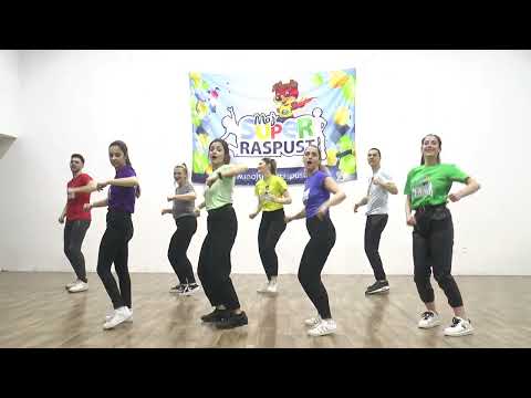 Koreografija 15 - Tarkan - Kiss Kiss