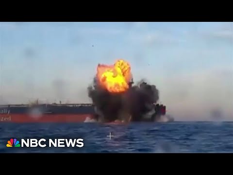 Ukrainian sea drones target Russian oil tankers