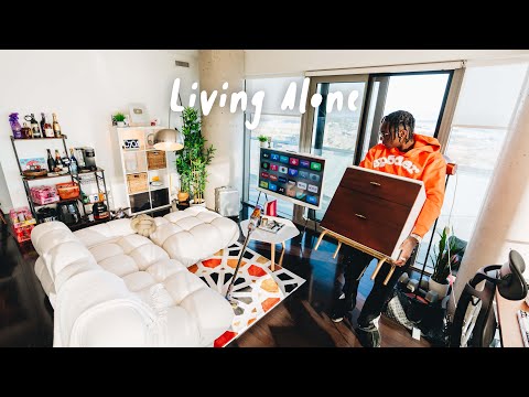 Living Alone In Toronto: Organizing My Life & Settling Into My Apartment