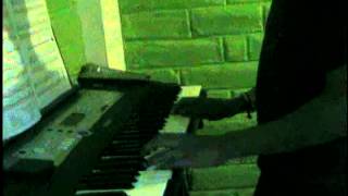 She hunted me Make me famous piano cover