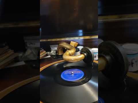 The "Goona" Goo - Clyde McCoy & his Orchestra Decca Records #1109 1937