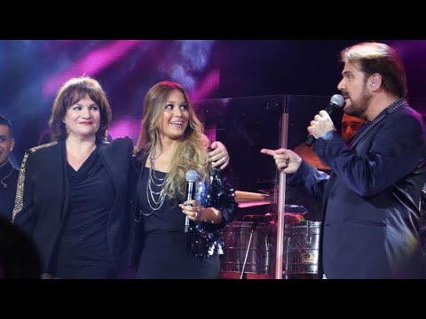 Karina & Pimpinela - A Esa