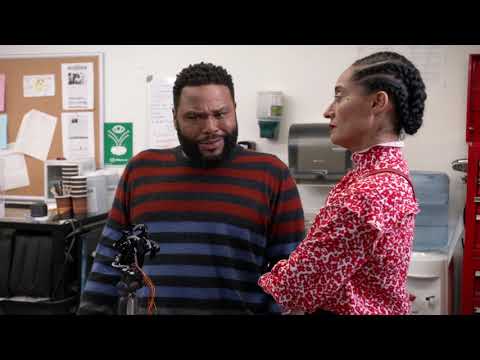 Dre Embarrasses Jack in the Robotics Lab - black-ish