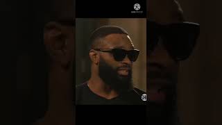 Tyron Woodley applauds and silences Jake Paul