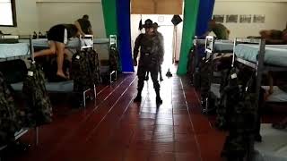 Sargentos instructores líderes ejército nacional