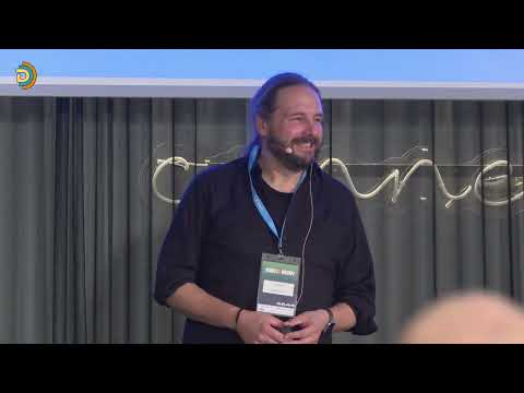 Domain Driven Design in Cloud Native Environments - Tobias Goeschel
