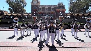 The Disneyland Band plays Friend Like Me from the Disney Classic Aladdin #disneyland #disneymusic