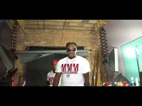 Lrone - Boring ft. Gnovie