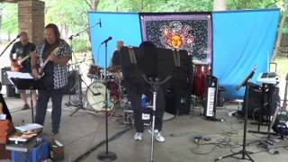 Mudcrutch - The Wrong Thing To Do - Neighborhood Band 2012