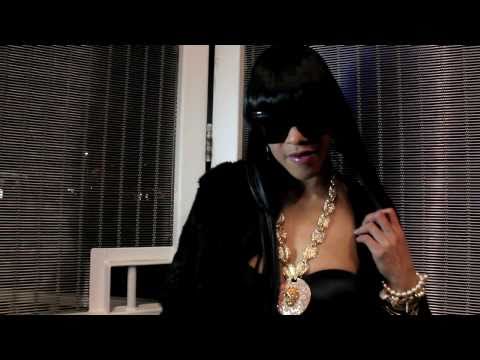 Greezie Tv - 1Up Empire (Queen IceCream & Mafiella) Hard In Paint/Checklist @Greezietv