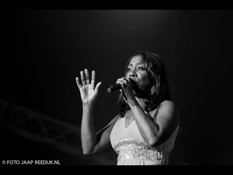 Window Of Hope - Oleta Adams ft  ZO! Gospel Choir (MasterPeace in Concert)