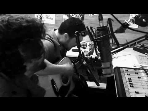 HND Radio: Emergency Blanket - Absenta (Acústico 25/6/12)