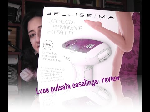 Trattamento di perossido di idrogeno di posti di pigmentary Il pigmentary nota su una ragione indietro alladolescente