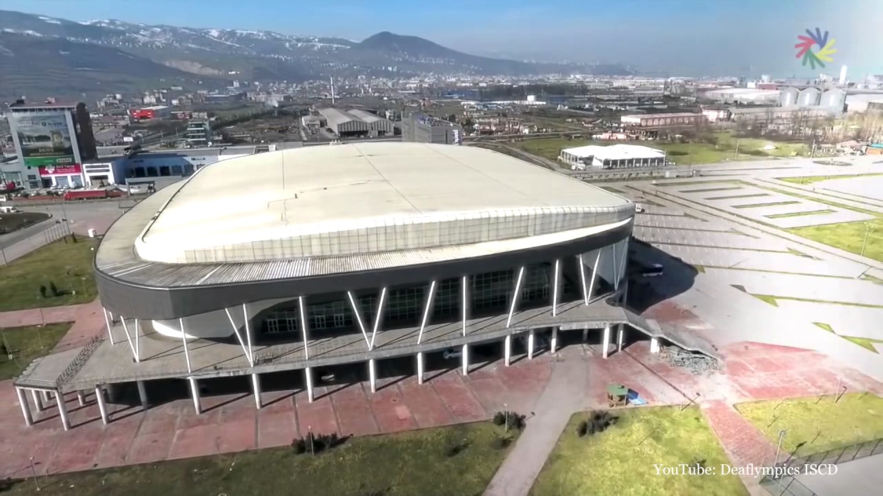 Dėl kurčiųjų olimpiados Turkijoje stiuardai mokosi gestų kalbos