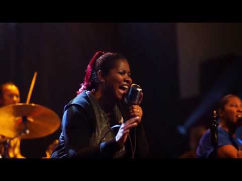 Pebble to Pearl - Sweet Thing Cover (P2P Live)