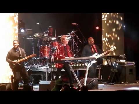 'The Funky' Brian Culbertson - "Always Remember" (LIVE)