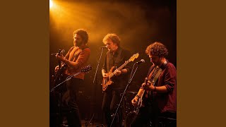 Download lagu Rahasia dalam diam mp3